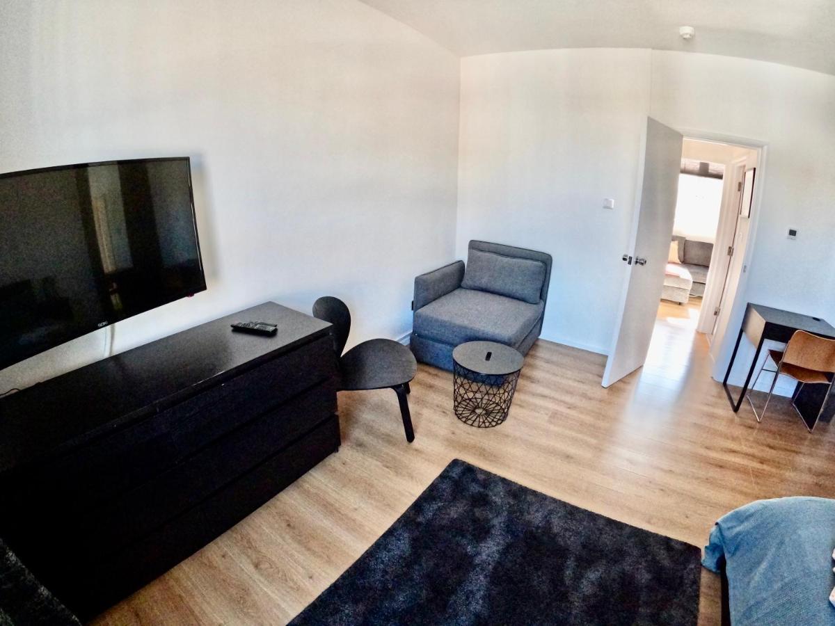 Lovely One Bedroom Flat Лондон Экстерьер фото